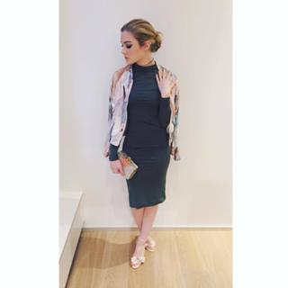 Skyler Samuels feet photo thumbnail