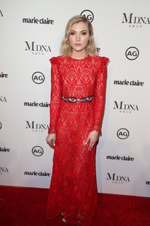 Skyler Samuels feet photo thumbnail