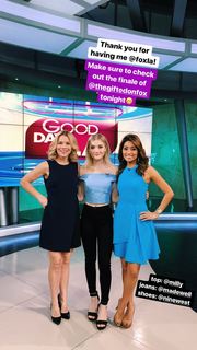 Skyler Samuels feet photo thumbnail
