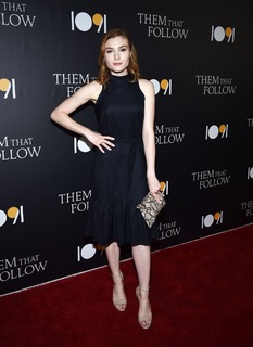 Skyler Samuels feet photo thumbnail