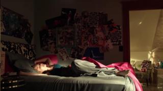 Skyler Samuels feet photo thumbnail