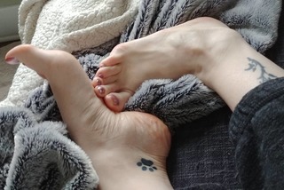 Sloan feet photo thumbnail