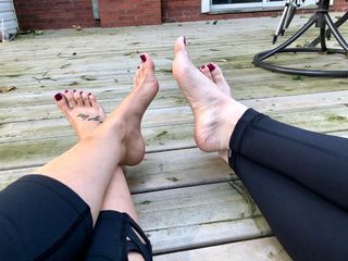 Sloan feet photo thumbnail