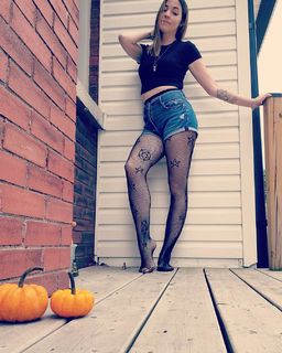 Sloan feet photo thumbnail