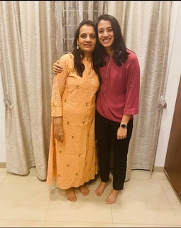 Smriti Mandhana feet photo 8