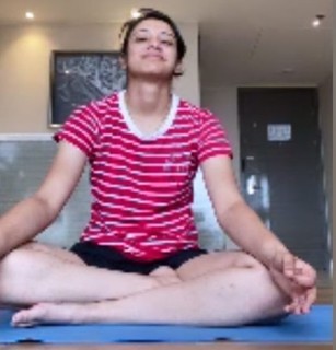 Smriti Mandhana feet photo 18