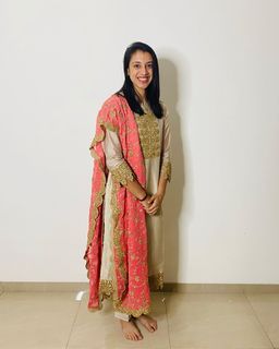 Smriti Mandhana feet photo 17