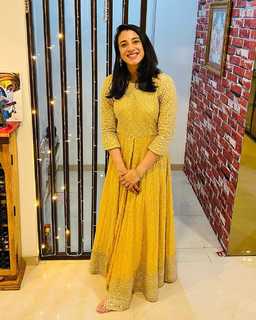 Smriti Mandhana feet photo 13