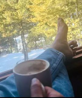 Smriti Mandhana feet photo 10