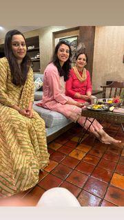 Smriti Mandhana feet photo 5