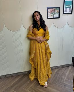 Smriti Mandhana feet photo 13