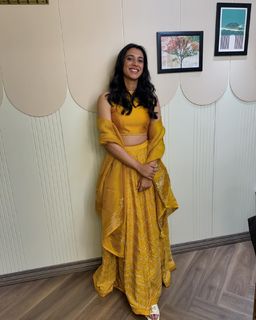Smriti Mandhana feet photo 12
