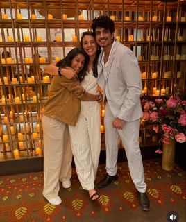 Smriti Mandhana feet photo 18