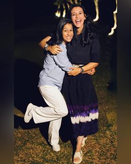 Smriti Mandhana feet photo 10
