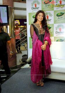 Sneha feet photo thumbnail