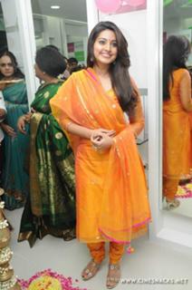 Sneha feet photo thumbnail