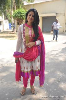 Sneha feet photo thumbnail