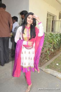 Sneha feet photo thumbnail