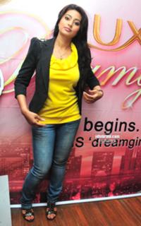 Sneha feet photo thumbnail