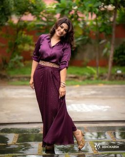 Sneha feet photo thumbnail