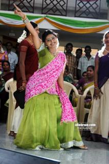Sneha feet photo thumbnail