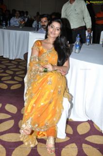 Sneha feet photo thumbnail