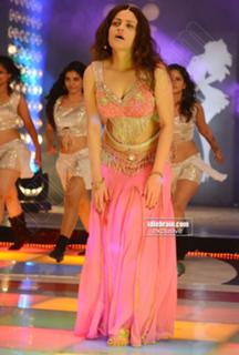 Sneha Ullal feet photo 18