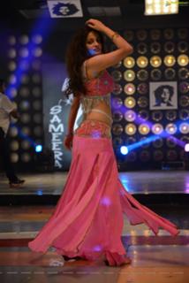 Sneha Ullal feet photo 5