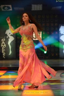 Sneha Ullal feet photo 4