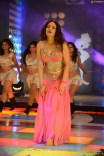 Sneha Ullal feet photo 1