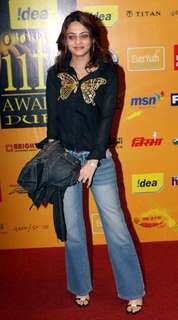 Sneha Ullal feet photo 7