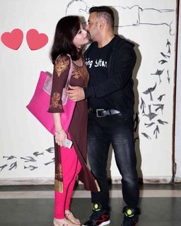Sneha Ullal feet photo 17
