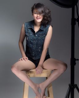 Sneha Ullal feet photo 10