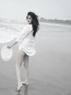 Sneha Ullal feet photo 9