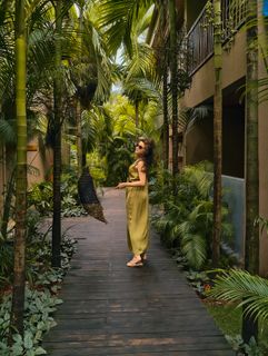 Sneha Ullal feet photo 8
