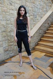 Sneha Ullal feet photo 14