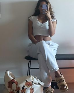 Snoh Aalegra feet photo 13