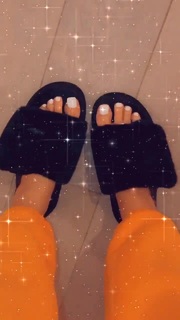 Snoochie Shy feet photo 1