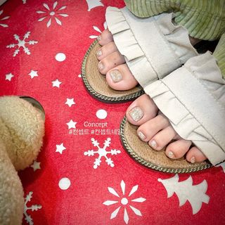 So-Yeon Jeon feet photo 13
