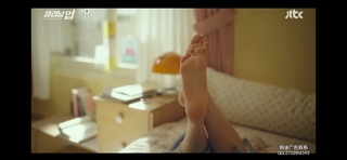 So-min Jeon feet photo 4