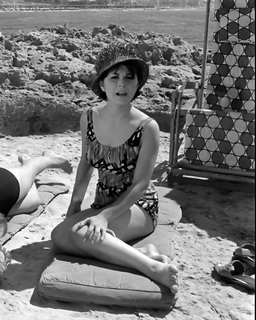 Soad Hosny feet photo 4