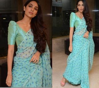 Sobhita Dhulipala feet photo 4