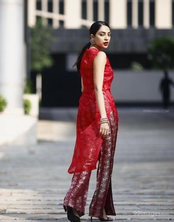 Sobhita Dhulipala feet photo 13