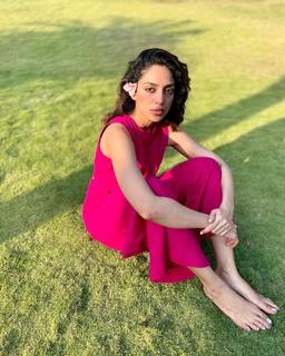 Sobhita Dhulipala feet photo 10