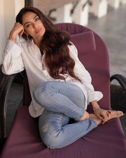 Sobhita Dhulipala feet photo 11