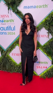 Sobhita Dhulipala feet photo 9