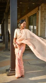 Sobhita Dhulipala feet photo 8
