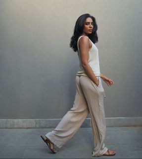 Sobhita Dhulipala feet photo 2