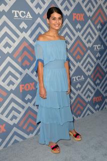 Sofia Black-D'Elia feet photo thumbnail