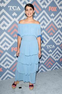 Sofia Black-D'Elia feet photo thumbnail